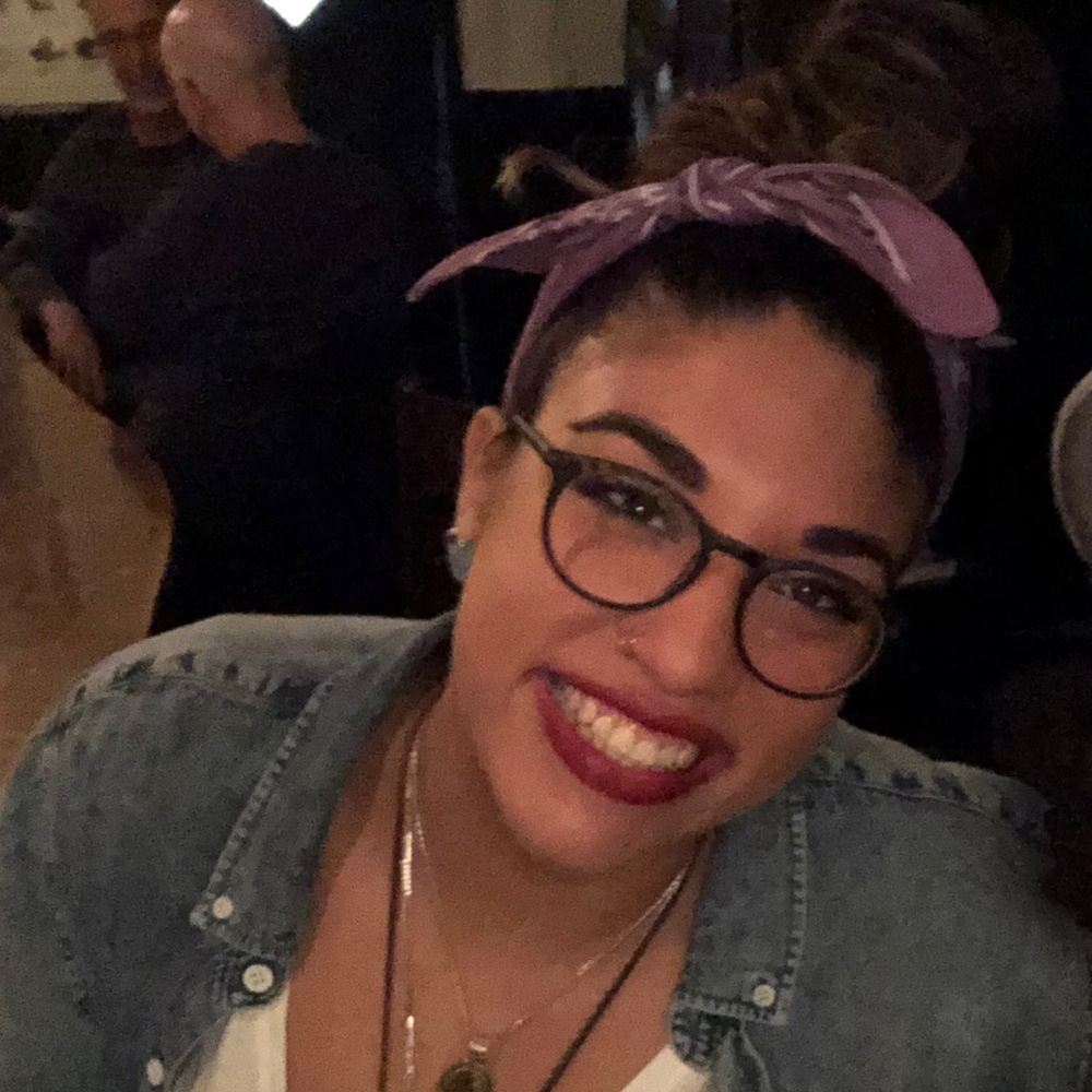 Meet your Posher, Iliana